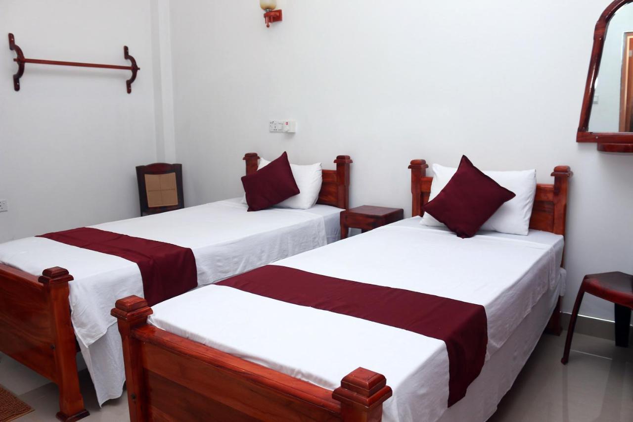 Castle Resort Yala ทิซซามาฮารามา ภายนอก รูปภาพ