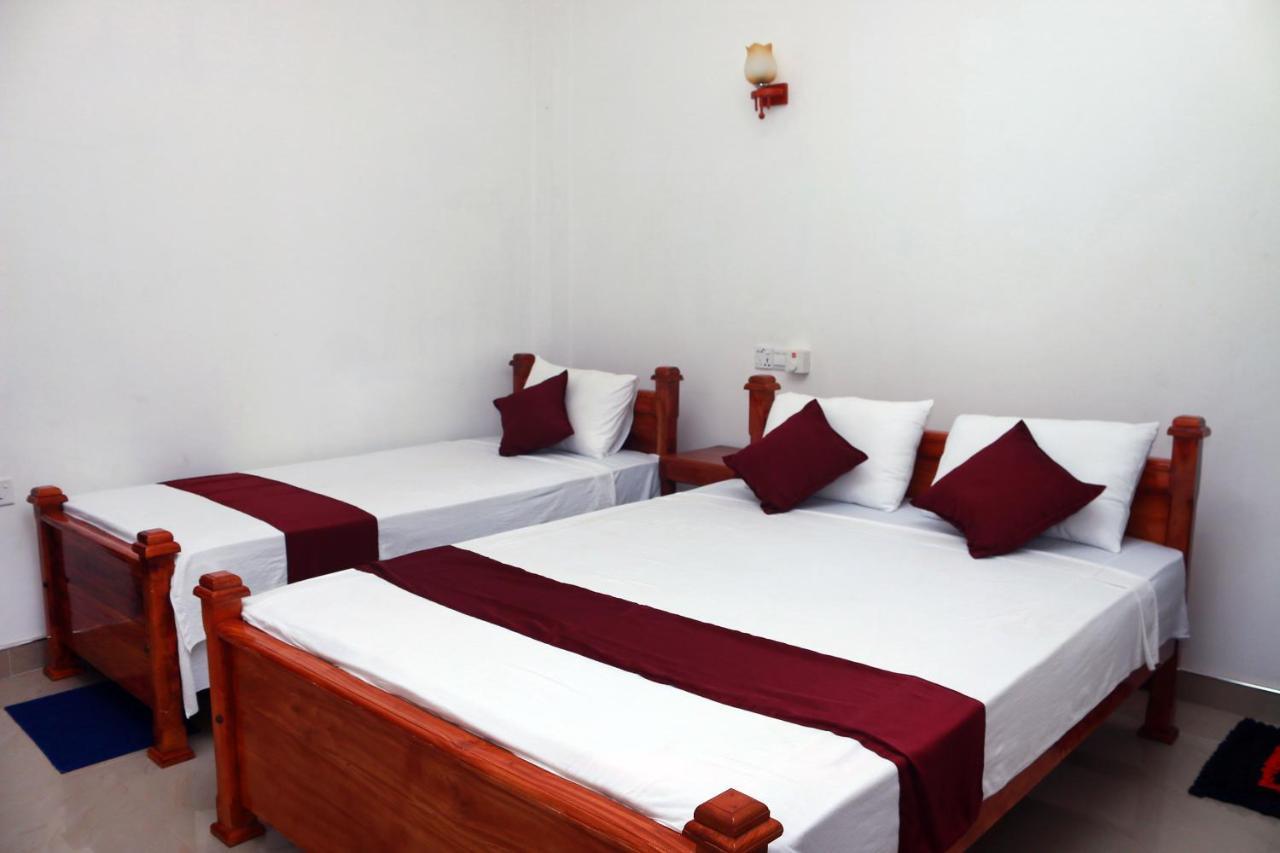 Castle Resort Yala ทิซซามาฮารามา ภายนอก รูปภาพ