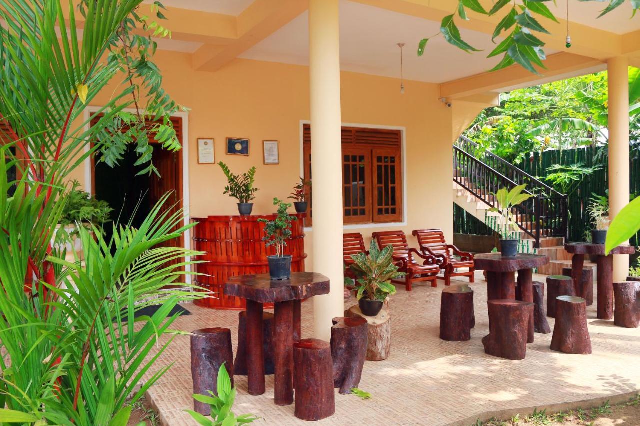 Castle Resort Yala ทิซซามาฮารามา ภายนอก รูปภาพ